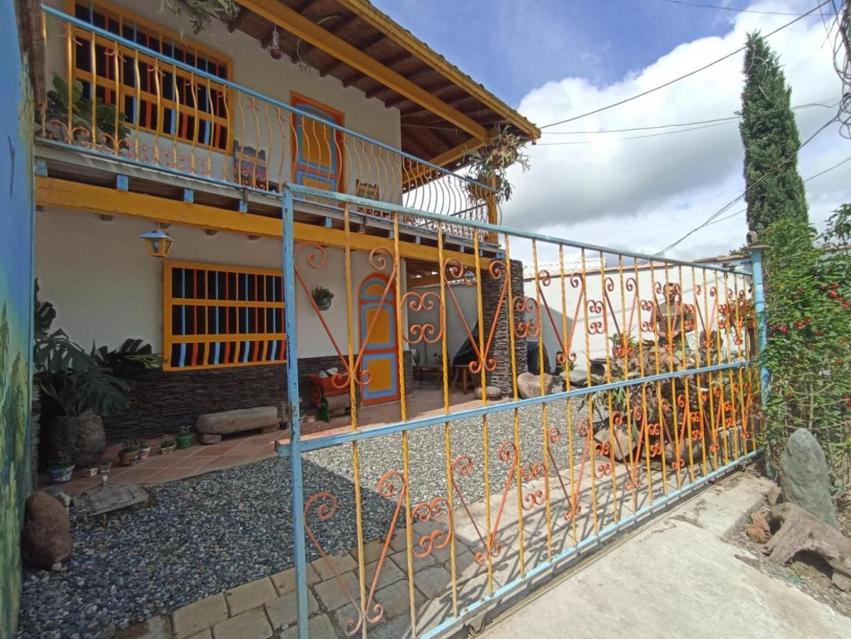 Casa De Las Rocas Hostel Jardin Exterior photo