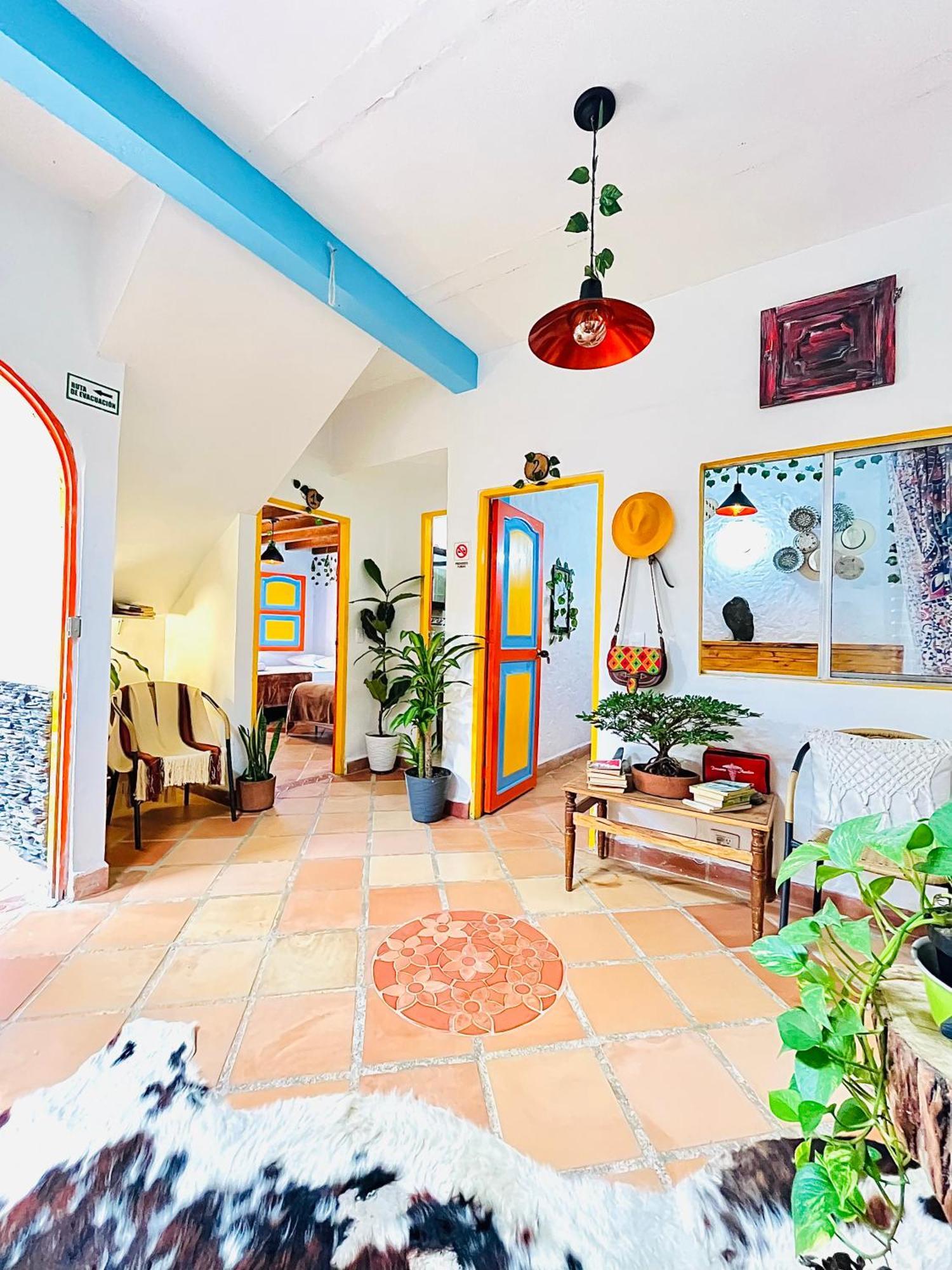 Casa De Las Rocas Hostel Jardin Exterior photo