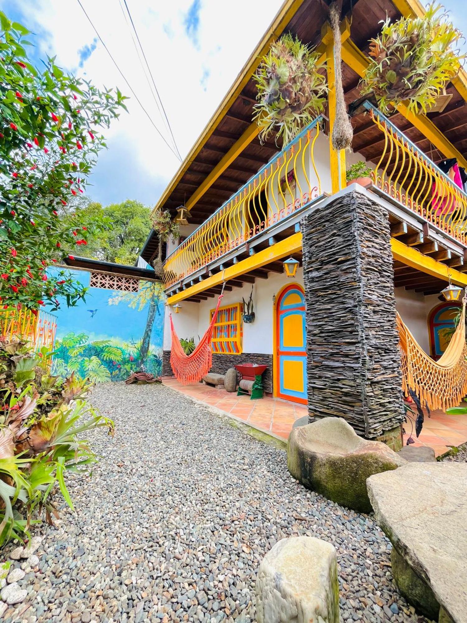Casa De Las Rocas Hostel Jardin Exterior photo