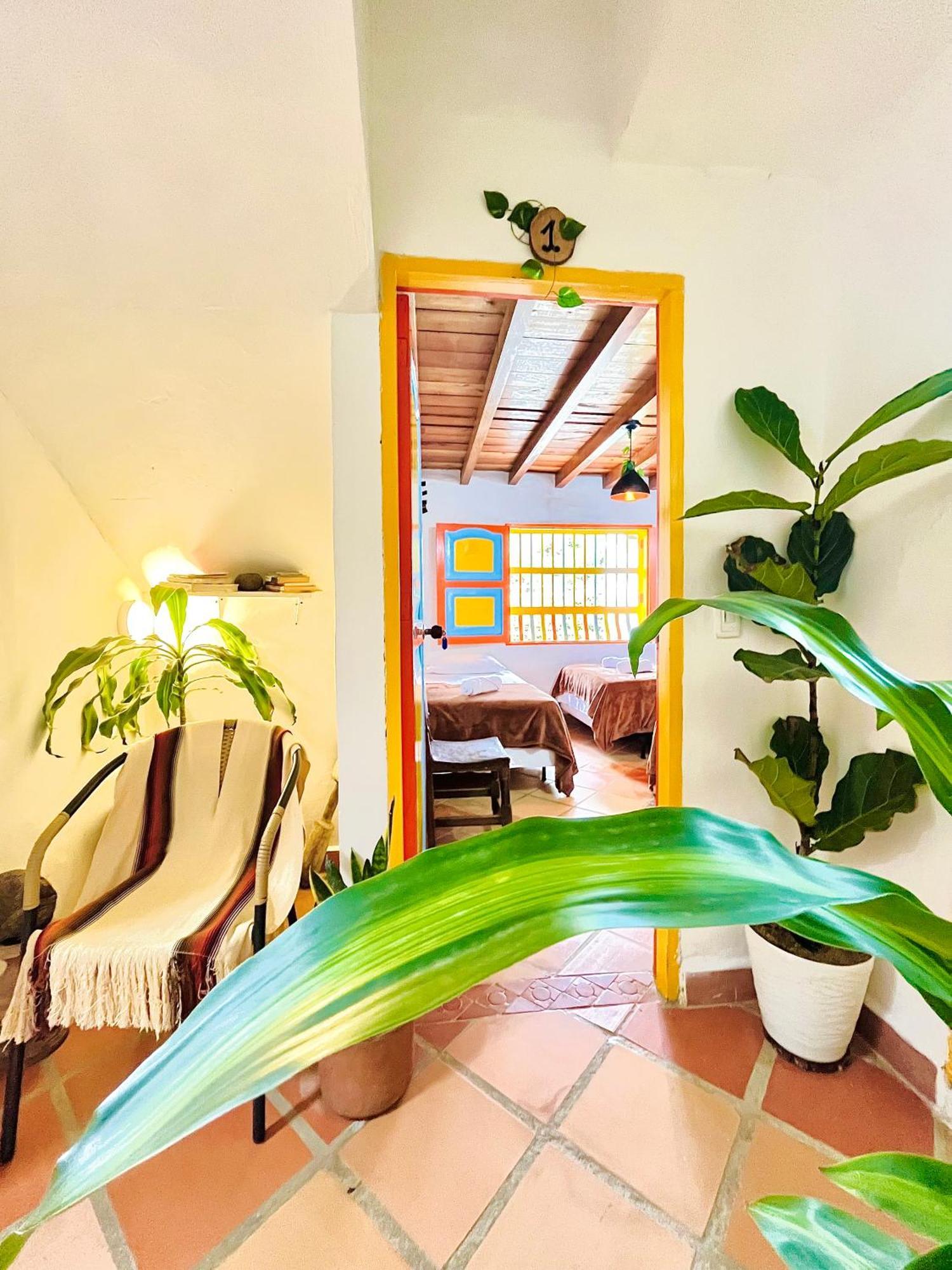 Casa De Las Rocas Hostel Jardin Exterior photo
